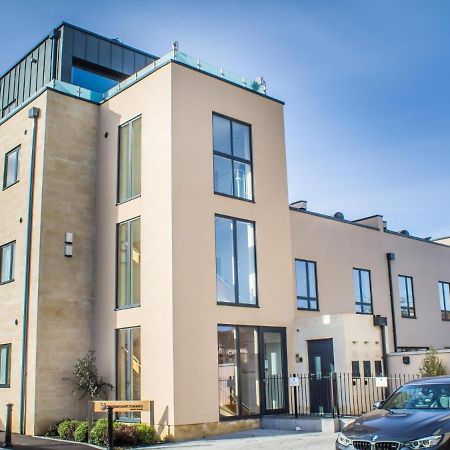 Stylish And Central Two Bedroom & Two Bathroom Apartment With Free Parking Exteriér fotografie